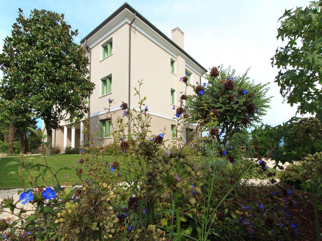 Bed&breakfast Villa Novella Crocetta del Montello Exteriör bild